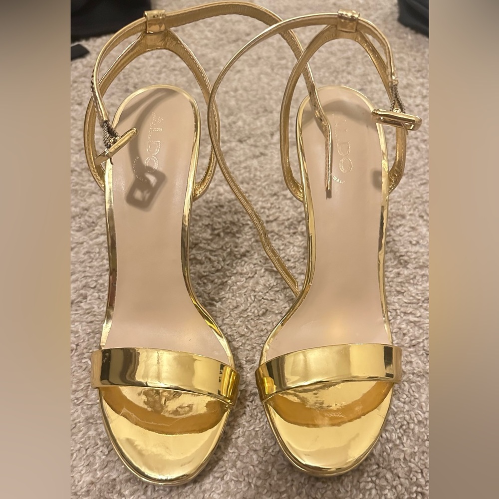 Aldo Metallic Heels (Almost like new)